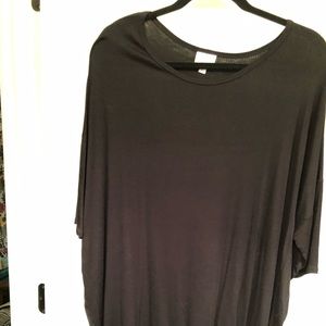 Black Ribbed High Low Shirt (LuLa Roe Irma)